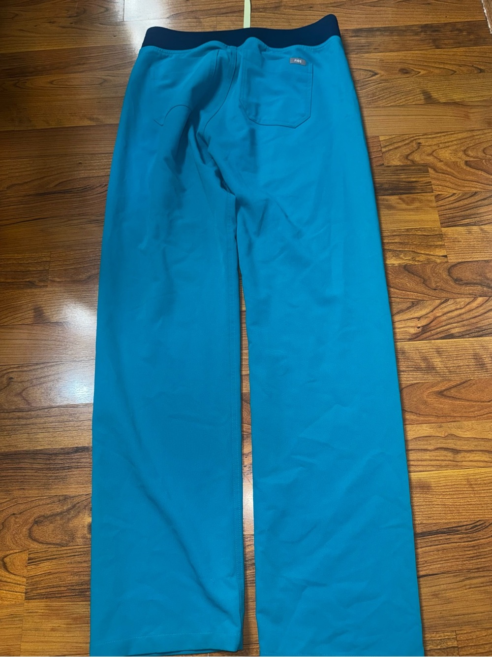 Figs blue pants size small T